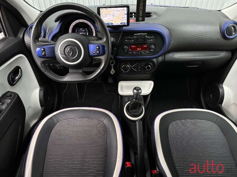 2015' Renault Twingo photo #6