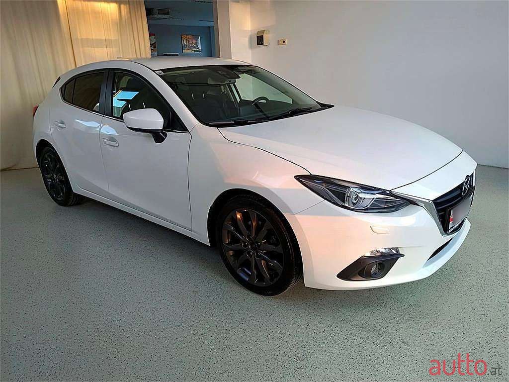 2016' Mazda Mazda3 photo #2