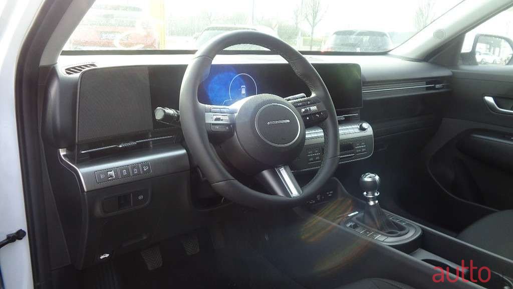 2024' Hyundai Kona photo #4