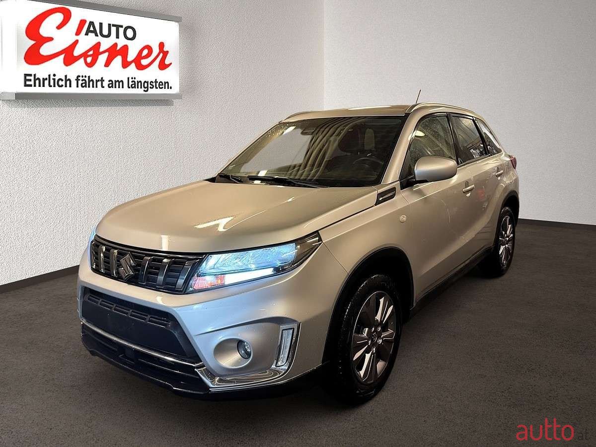 2023' Suzuki Vitara photo #2