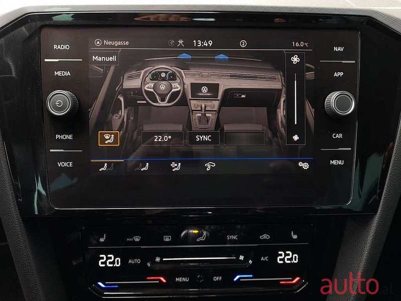 2021' Volkswagen Passat photo #6