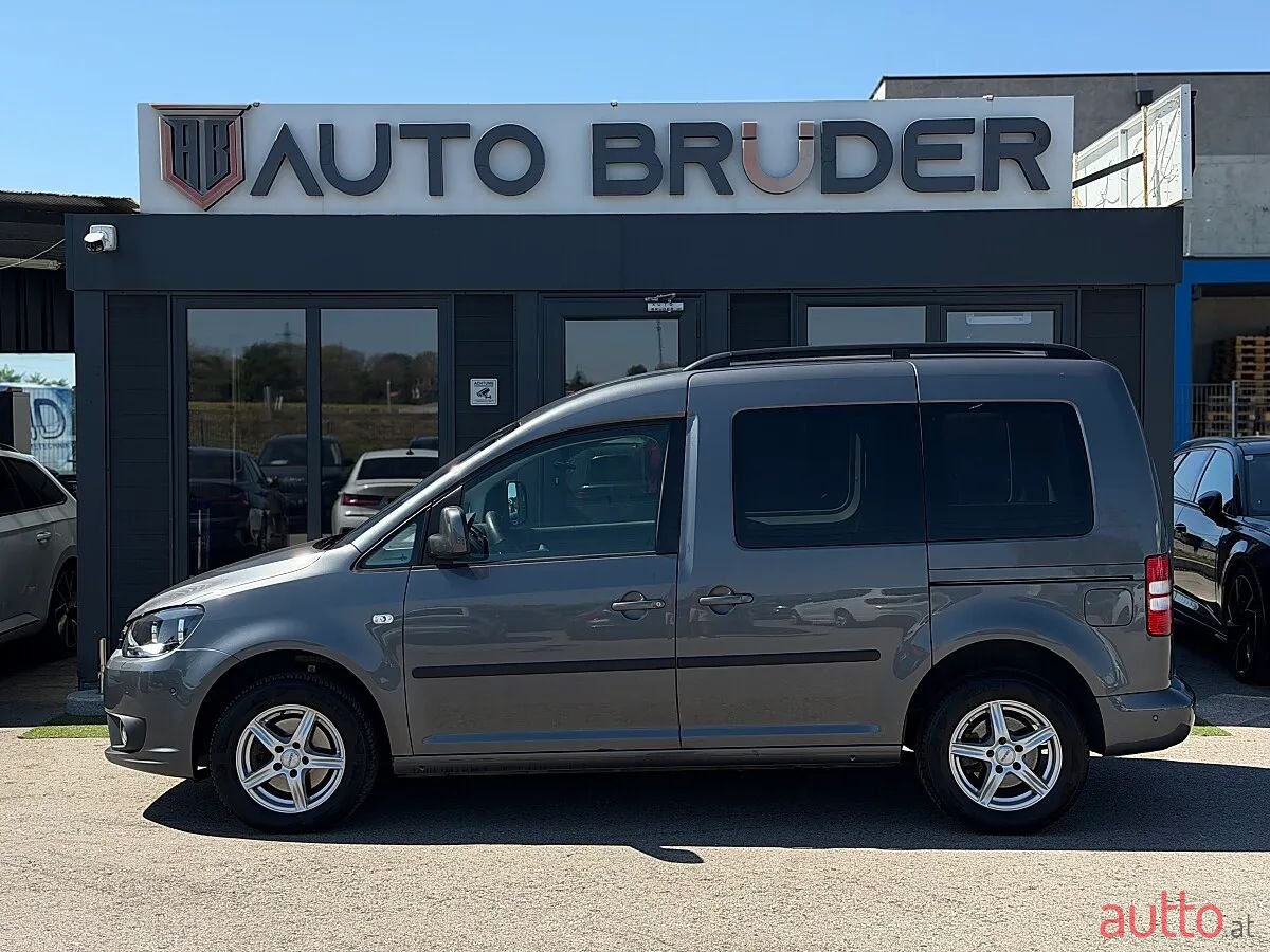 2014' Volkswagen Caddy photo #6