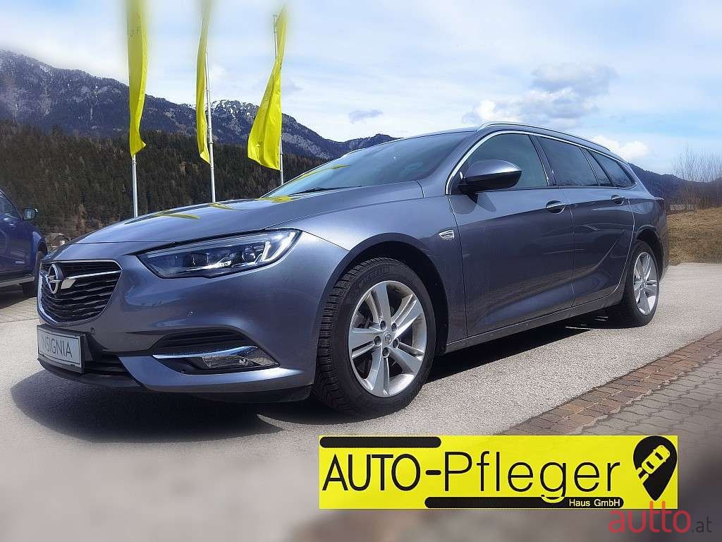 2019' Opel Insignia photo #1