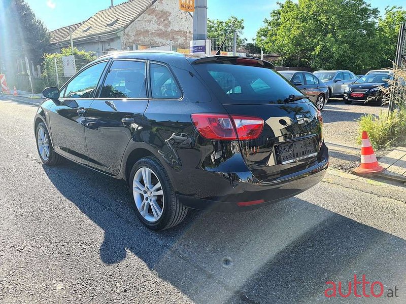 2015' SEAT Ibiza photo #3