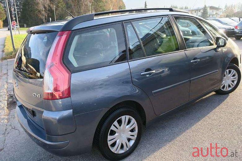2009' Citroen C4 Picasso photo #4