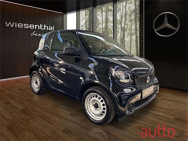 2017' Smart Fortwo photo #3