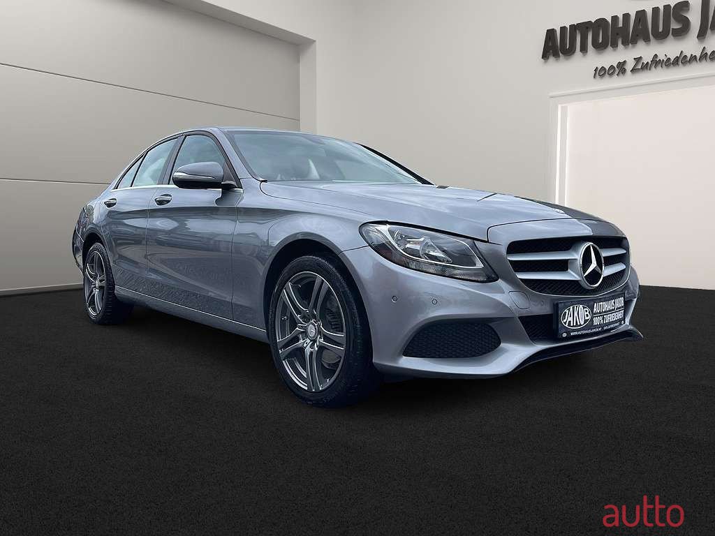 2015' Mercedes-Benz C-Klasse photo #1