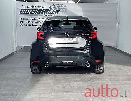 2021' Toyota Yaris photo #3