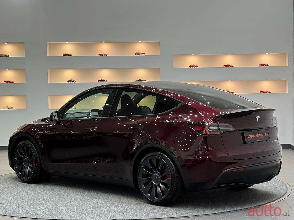 2023' Tesla Model Y photo #5