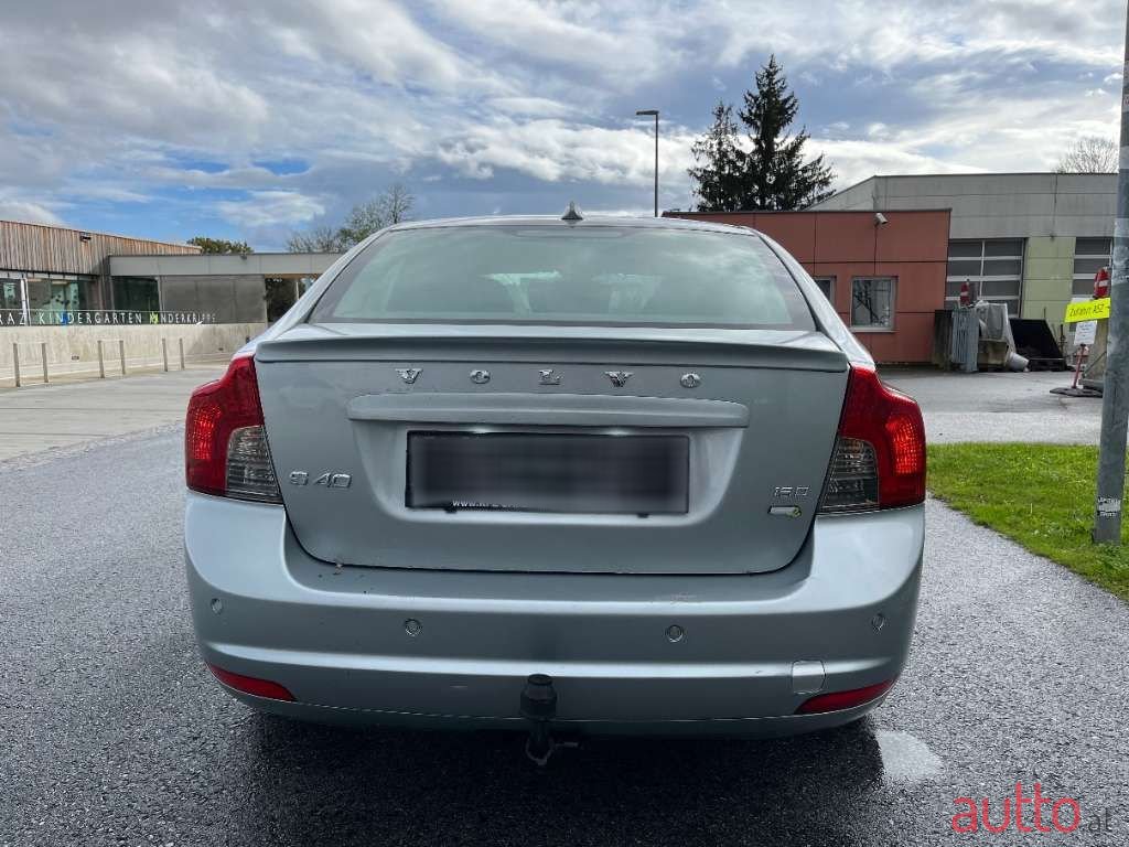 2009' Volvo S40 photo #6