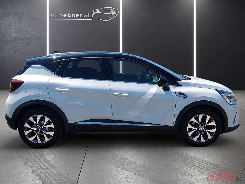 2021' Renault Captur photo #4