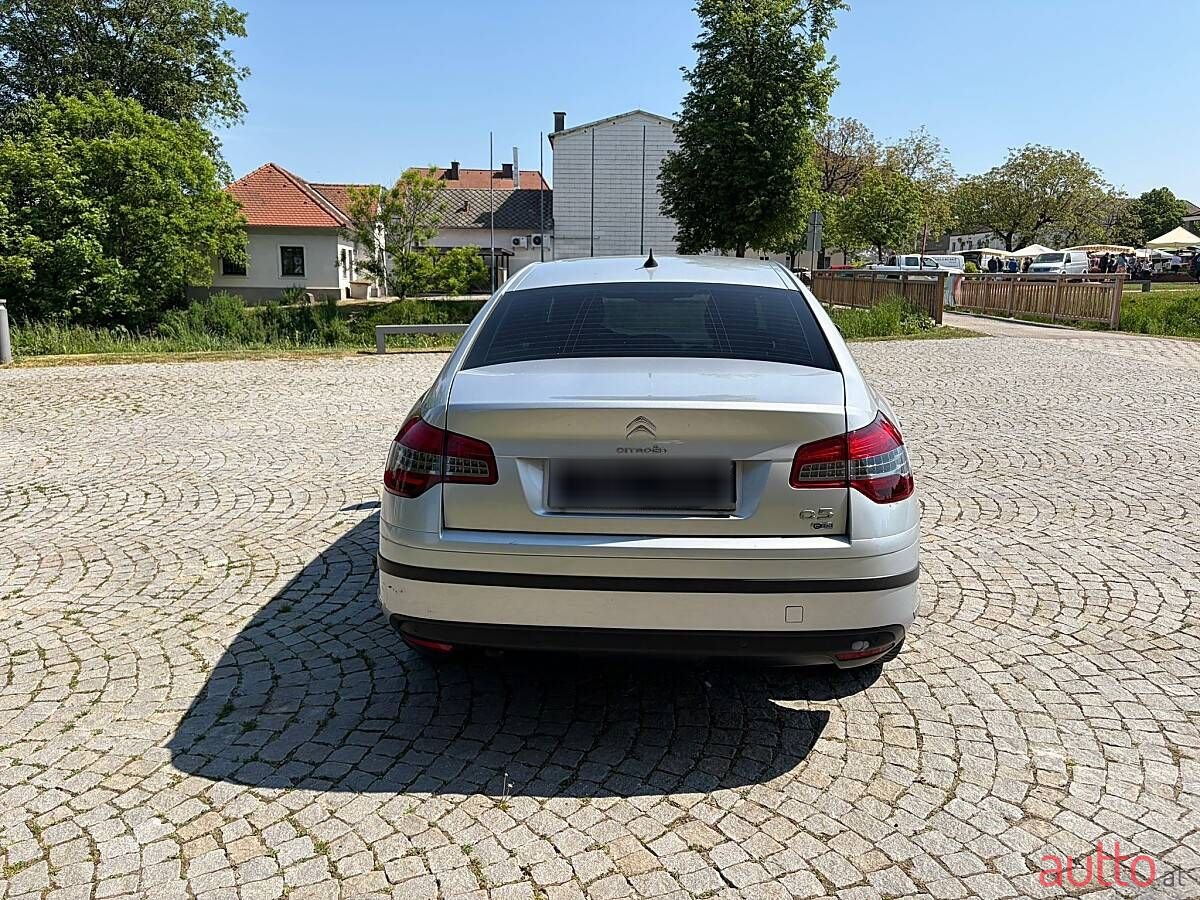 2013' Citroen C5 photo #5
