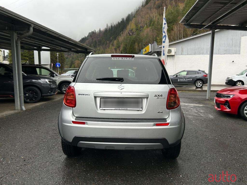 2010' Suzuki SX4 photo #6