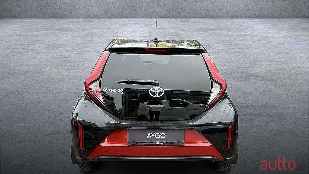 2022' Toyota Aygo photo #5
