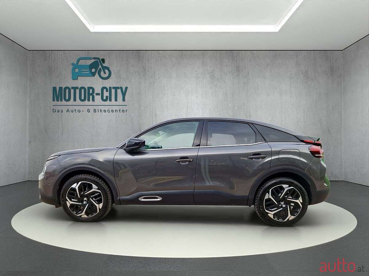 2024' Citroen C4 photo #3