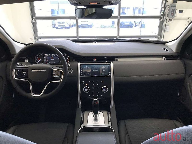 2023' Land Rover Discovery Sport photo #4