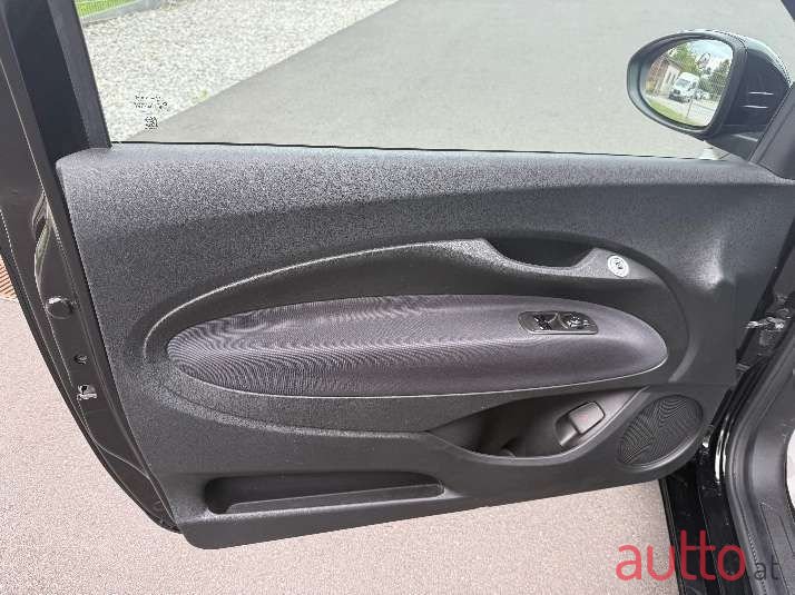 2021' Fiat 500e photo #6