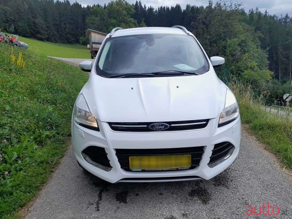 2013' Ford Kuga photo #2