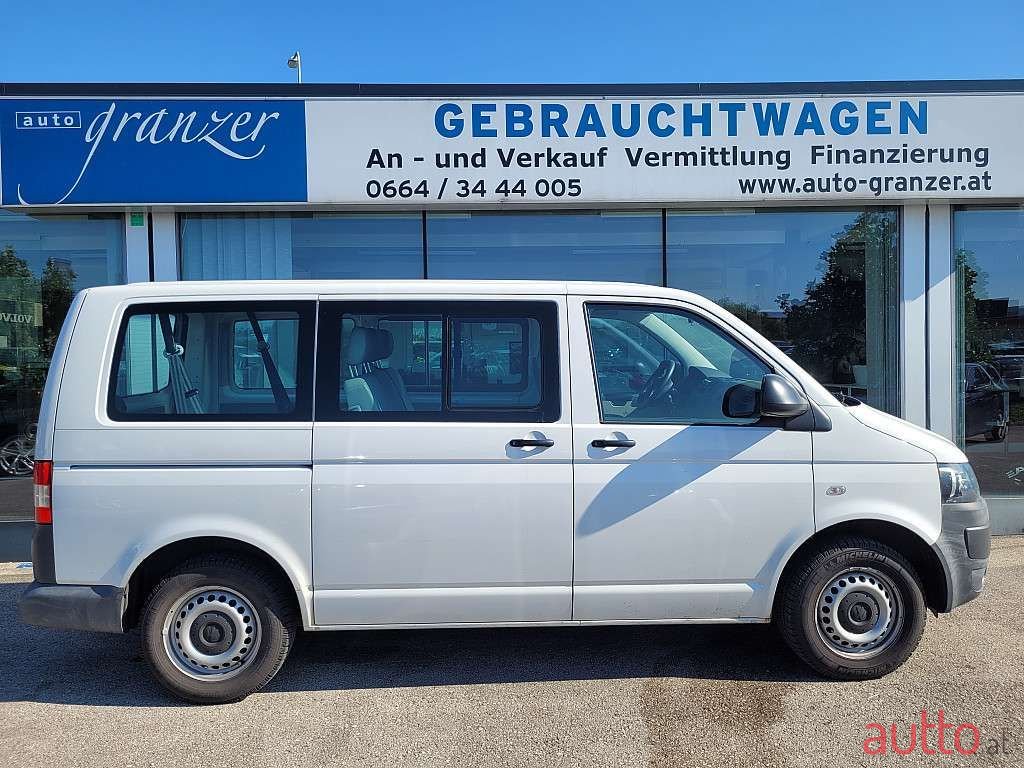 2011' Volkswagen T5 photo #1