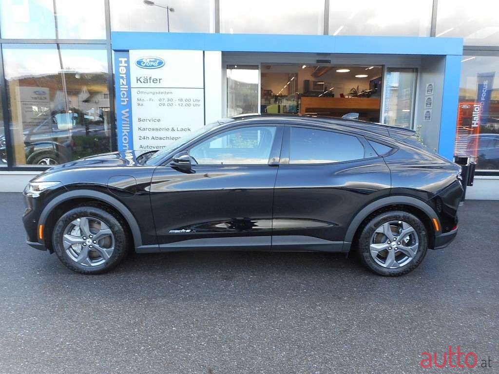 2022' Ford Mustang Mach-E photo #2