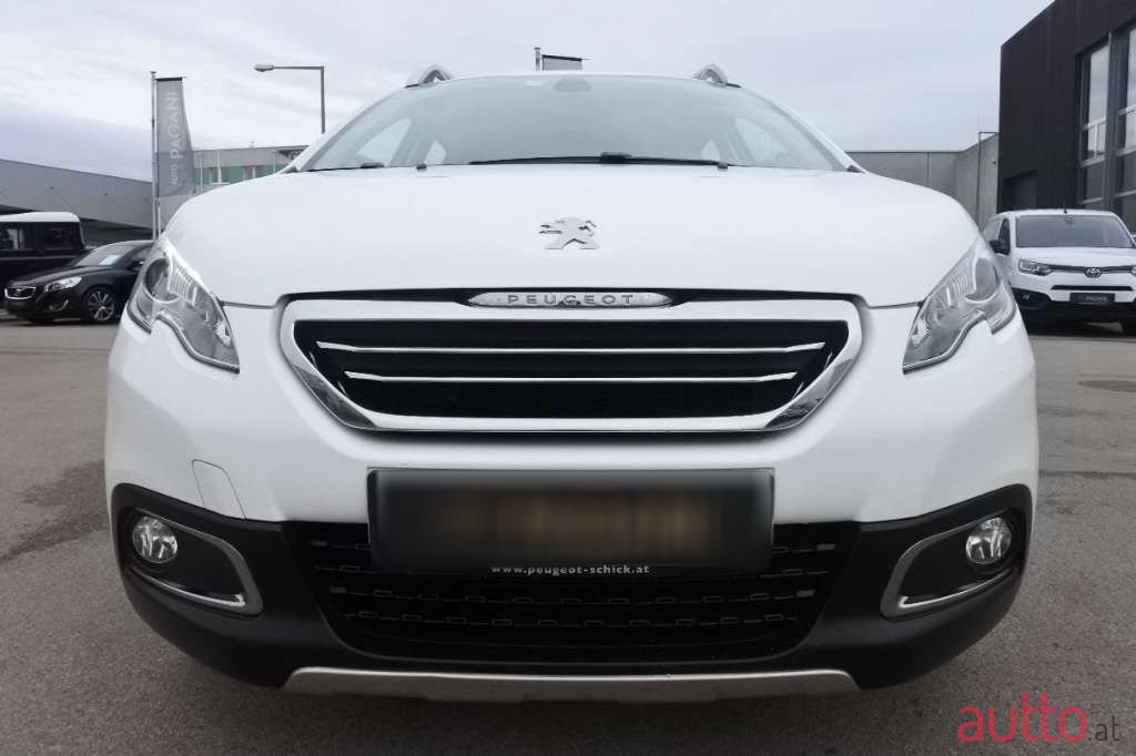 2013' Peugeot 2008 photo #2