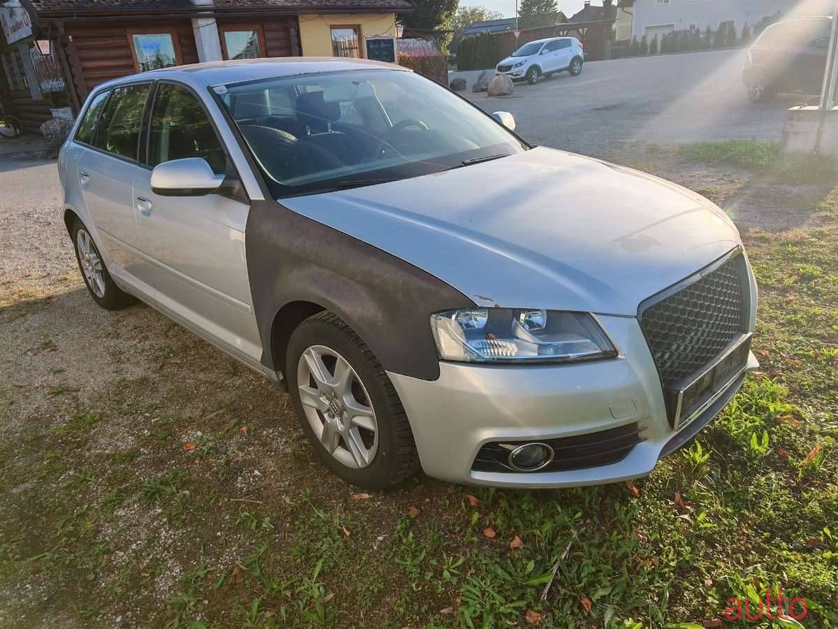2011' Audi A3 photo #2