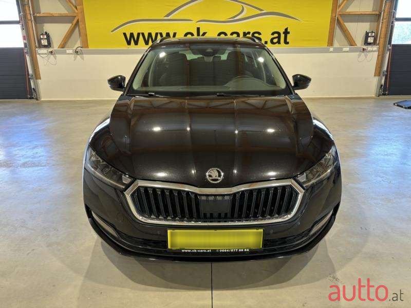 2020' Skoda Octavia photo #5