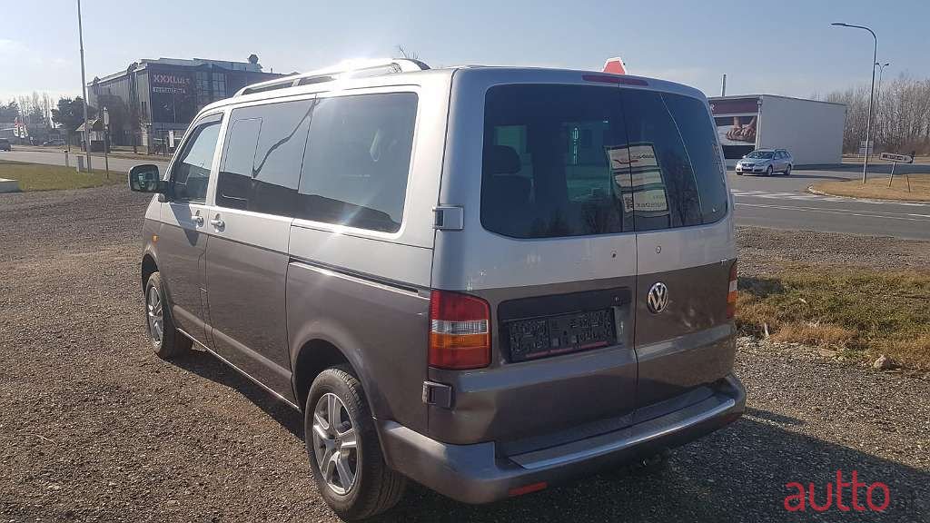 2006' Volkswagen T5 photo #2