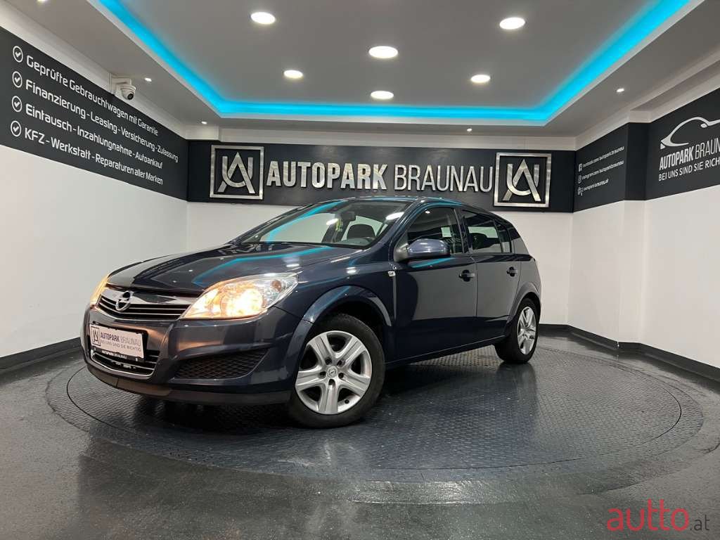 2009' Opel Astra photo #1