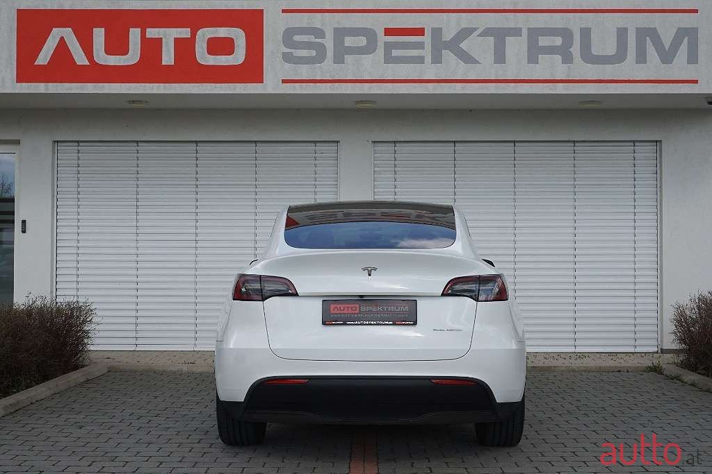 2023' Tesla Model Y photo #4