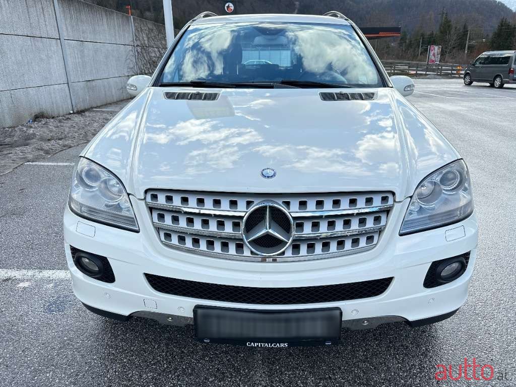 2007' Mercedes-Benz M-Klasse photo #1