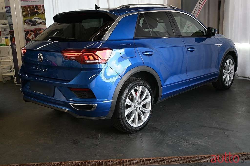 2018' Volkswagen T-Roc photo #2