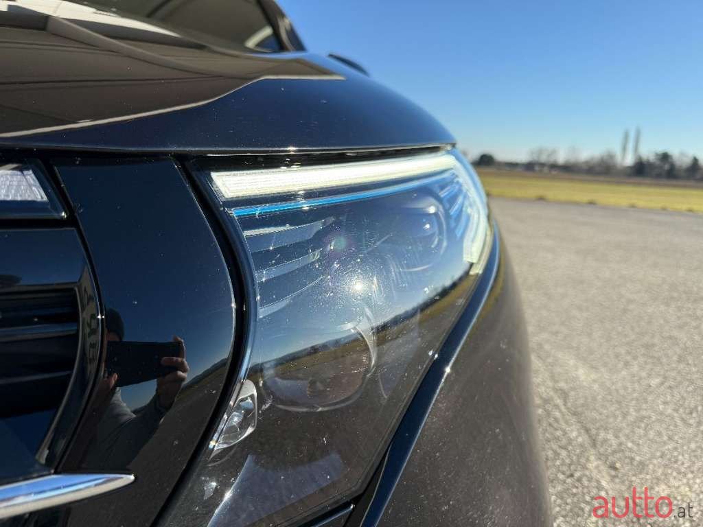 2021' Mercedes-Benz EQC photo #4