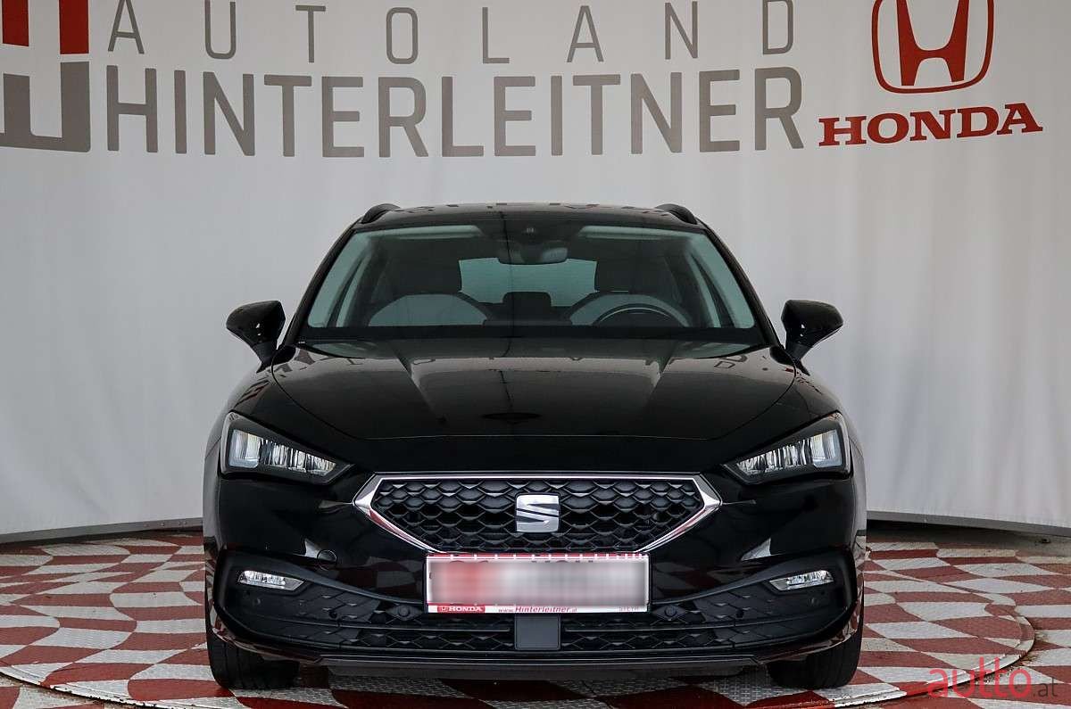 2021' SEAT Leon photo #5