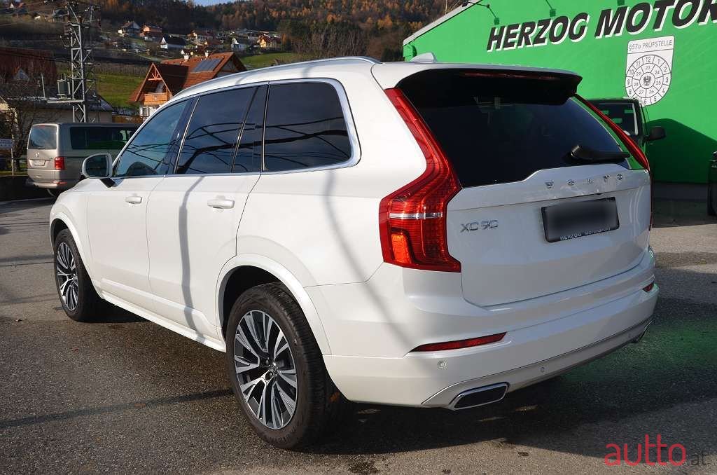 2020' Volvo XC90 photo #2