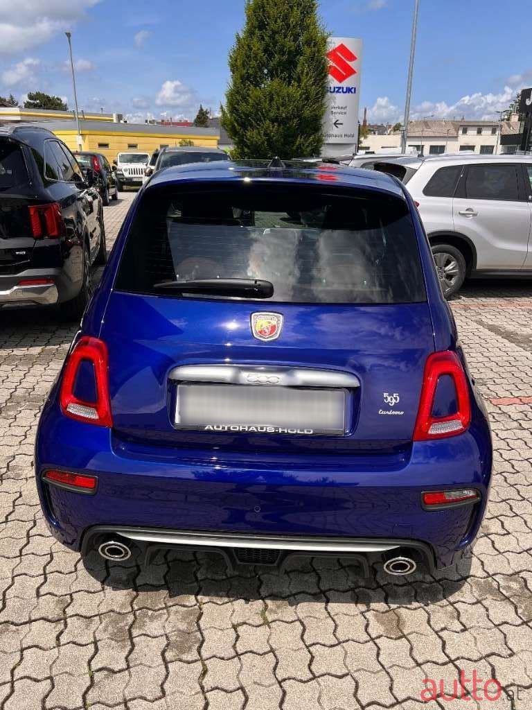 2021' Fiat 500 Abarth photo #4