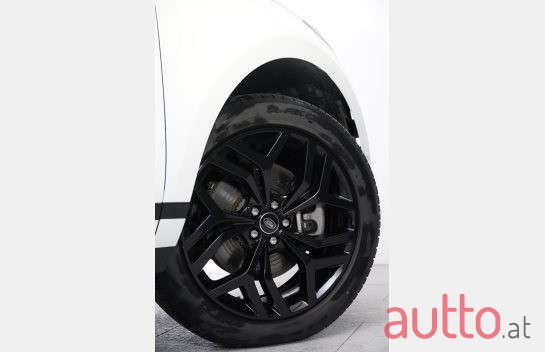 2021' Land Rover Range Rover Evoque photo #3