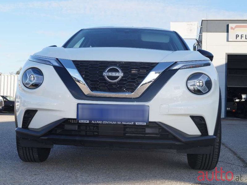 2023' Nissan Juke photo #2