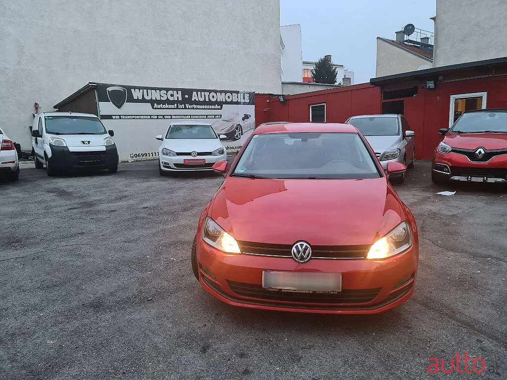 2014' Volkswagen Golf photo #2