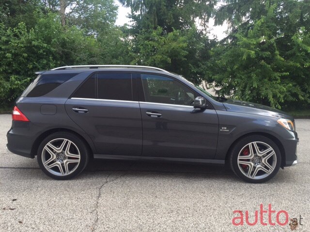 2014' Mercedes-Benz ML63 AMG photo #5