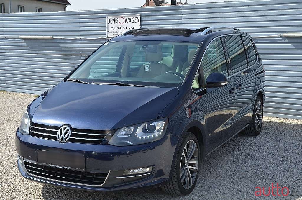 2012' Volkswagen Sharan photo #5