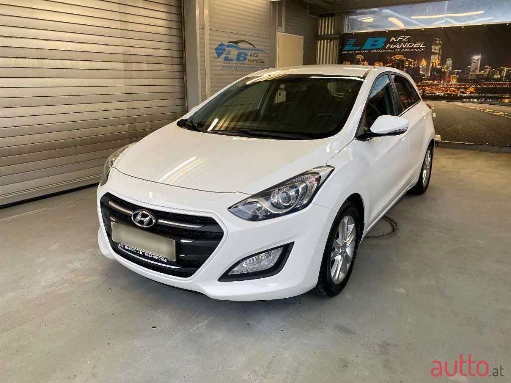 2017' Hyundai i30 photo #3