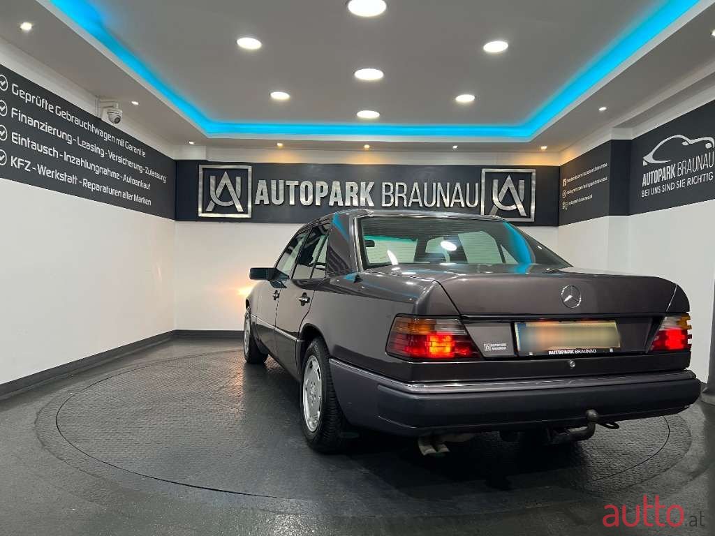 1993' Mercedes-Benz E-Klasse photo #4