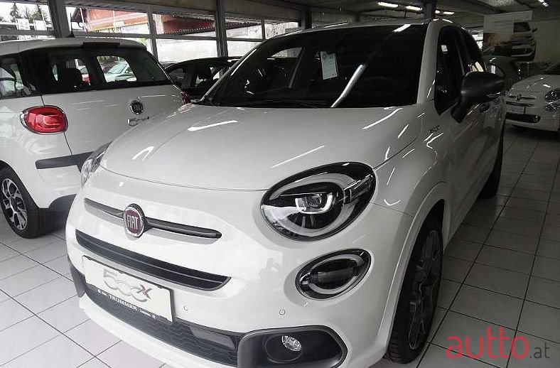 2020' Fiat 500X photo #1