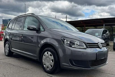2014' Volkswagen Touran