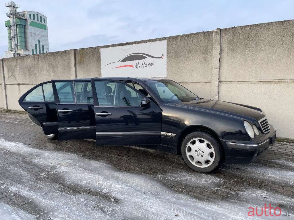 2001' Mercedes-Benz E-Klasse photo #2