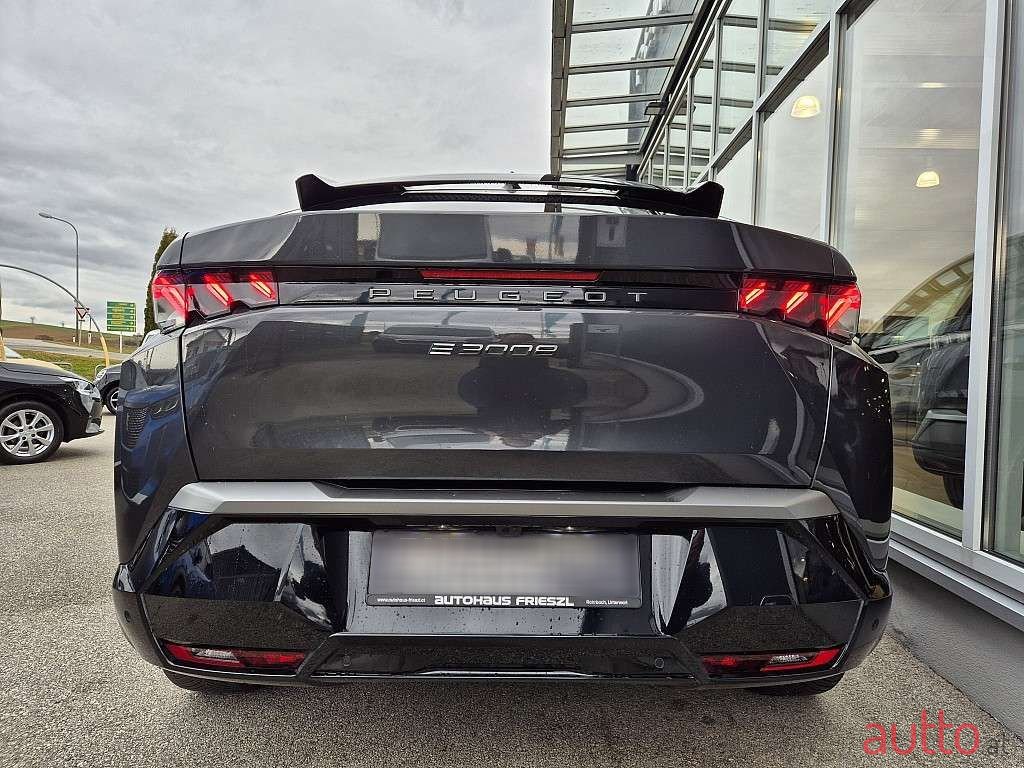 2024' Peugeot 3008 photo #5