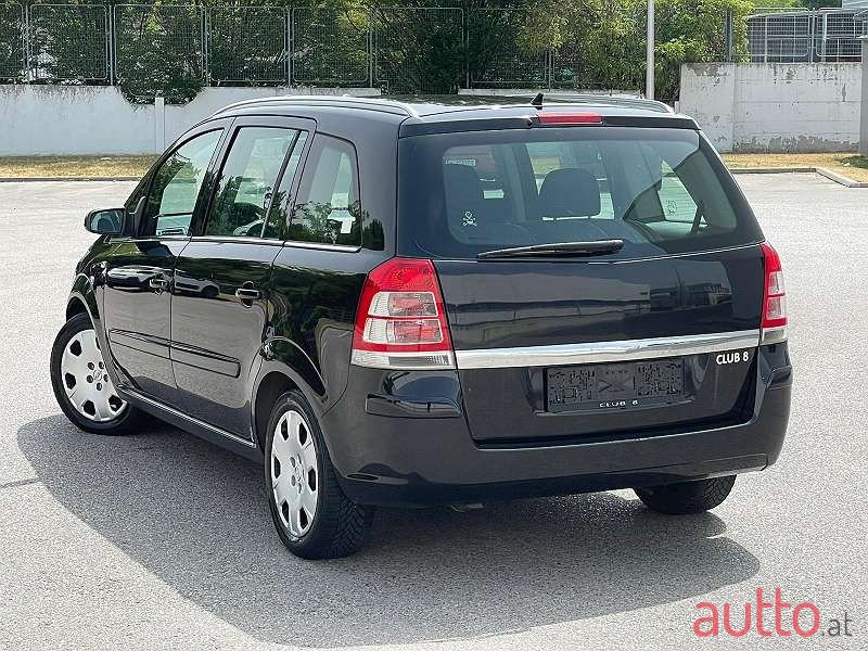 2008' Opel Zafira photo #2