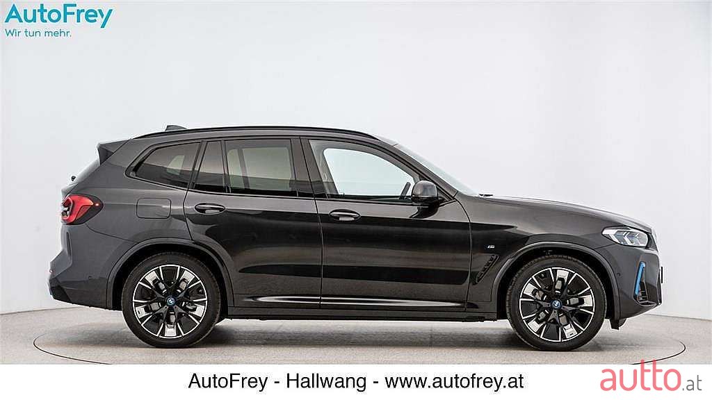 2022' BMW X3 photo #4