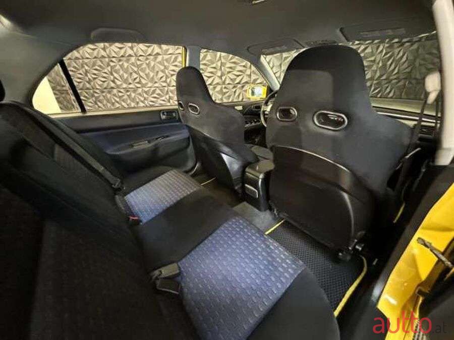 2004' Mitsubishi Lancer photo #4